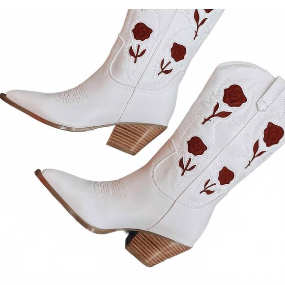 BILLINI Shoes - NEW BILLINI women's arden roses western boot in white